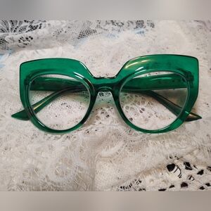 Green Oversized Cat-Eye Sunglasses